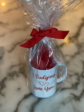 Load image into Gallery viewer, Valentine&#39;s Mug Gift Wrap
